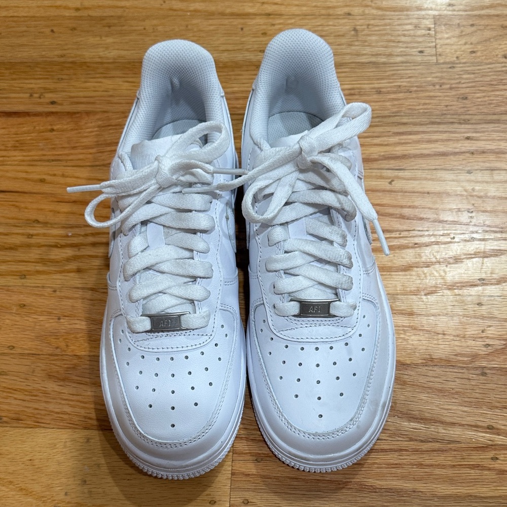 NEW Nike White Air Force 1 ‘07 Women US Size 7